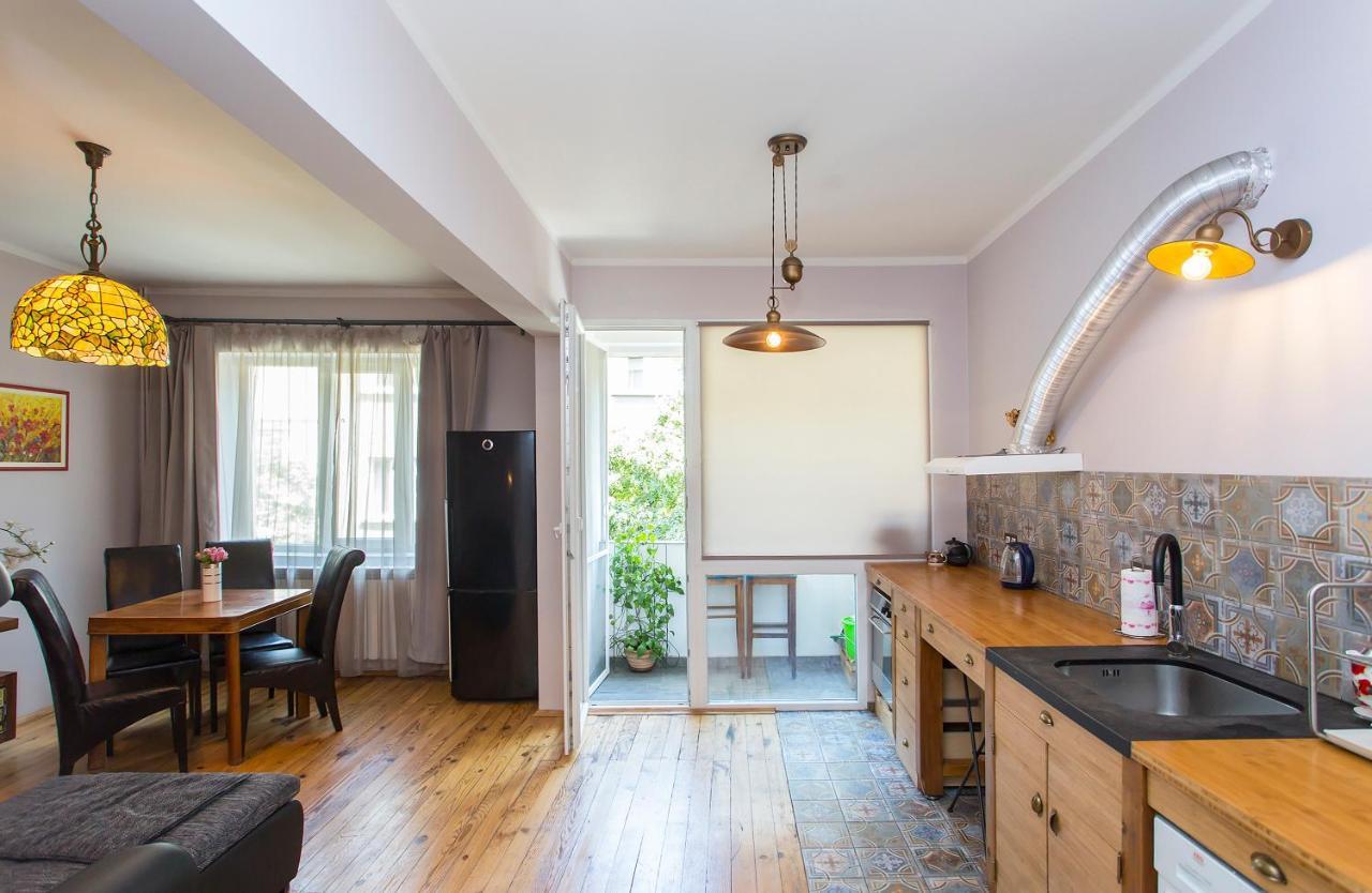 Colorful 2Bdr Apartment In The City Center ソフィア エクステリア 写真