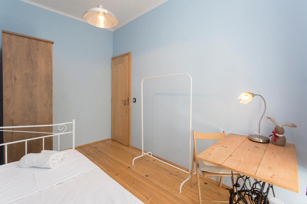 Colorful 2Bdr Apartment In The City Center ソフィア エクステリア 写真