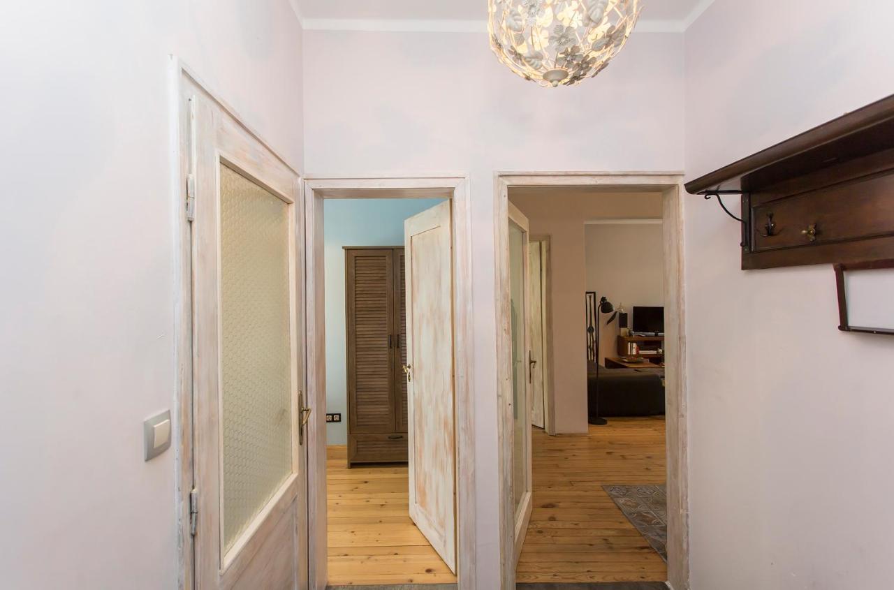 Colorful 2Bdr Apartment In The City Center ソフィア エクステリア 写真